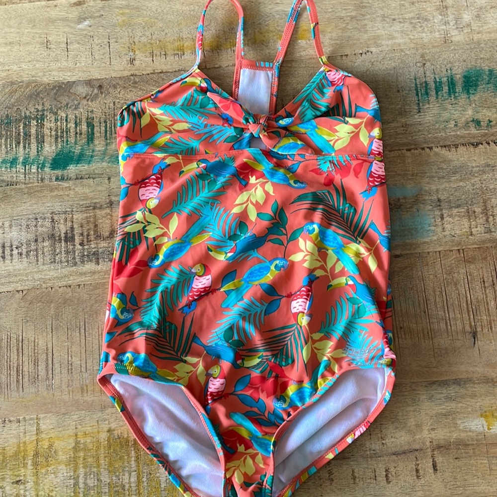 Girls speedo swimming suit